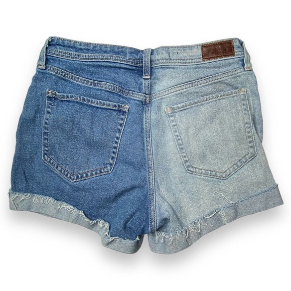 Hollister Ultra High-Rise Mom Block Denim Jean Shorts Size 7 - Picture 9 of 10